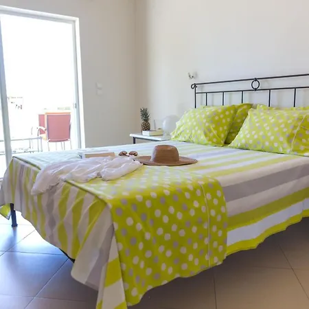 Apolonio Evia Hotel apartamentowy 4*