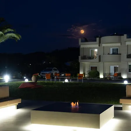 Apolonio Evia Pefki (Evia)