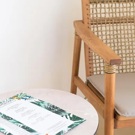 Apolonio Evia Lejlighedshotel 4*