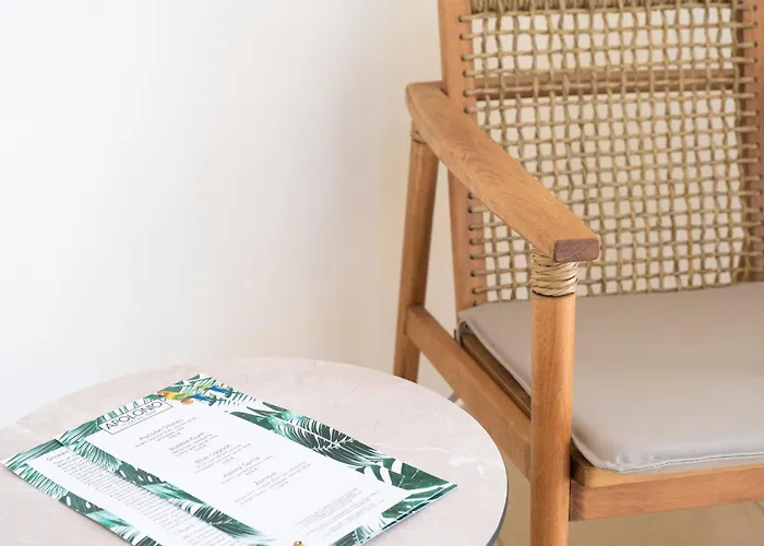 Apolonio Evia Aparthotel 4*